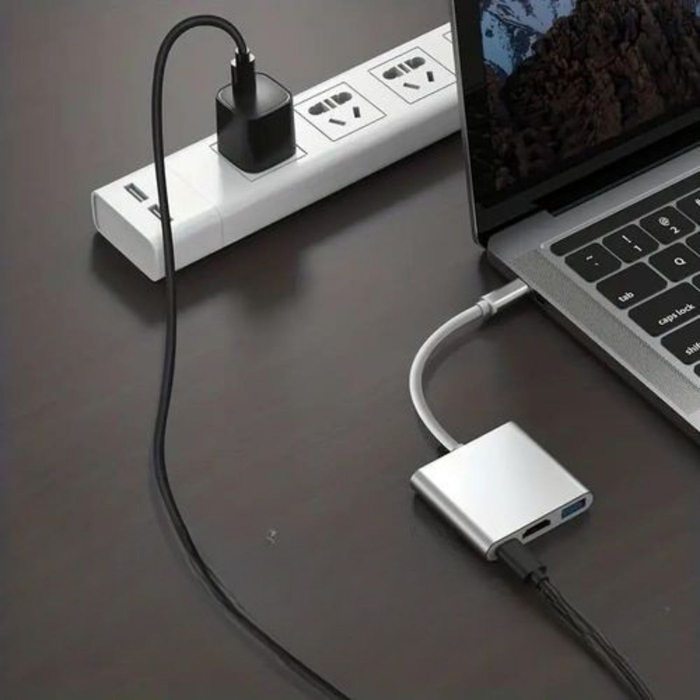 Adaptateur Type-C vers HDMI 4K avec USB 3.0 - 3 en 1